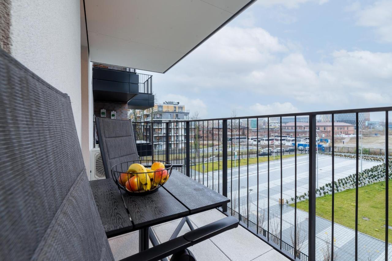 Movie Jacuzzi Apartment At The Main Station By Noclegi Renters Cracovia Esterno foto